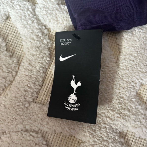 Nike Tottenham Hotspur Hoodie - Picture 2 of 4